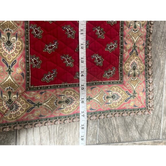 Vintage Vera Bradley Red Paisley Quilted Placemat set of 2 - Picture 7 of 8